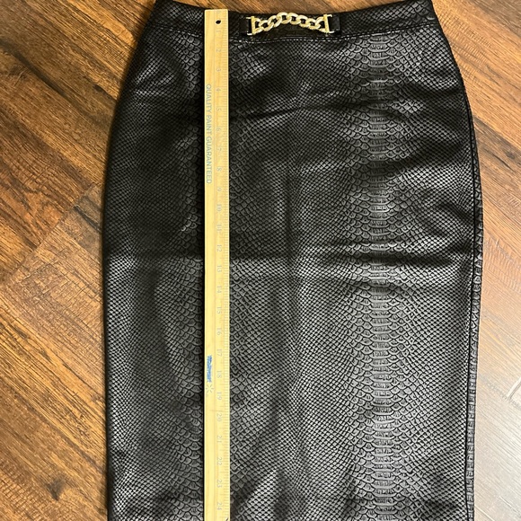Marc New York Black Snake Print Full Control Waistband Pencil Skirt Size XS - Picture 8 of 13